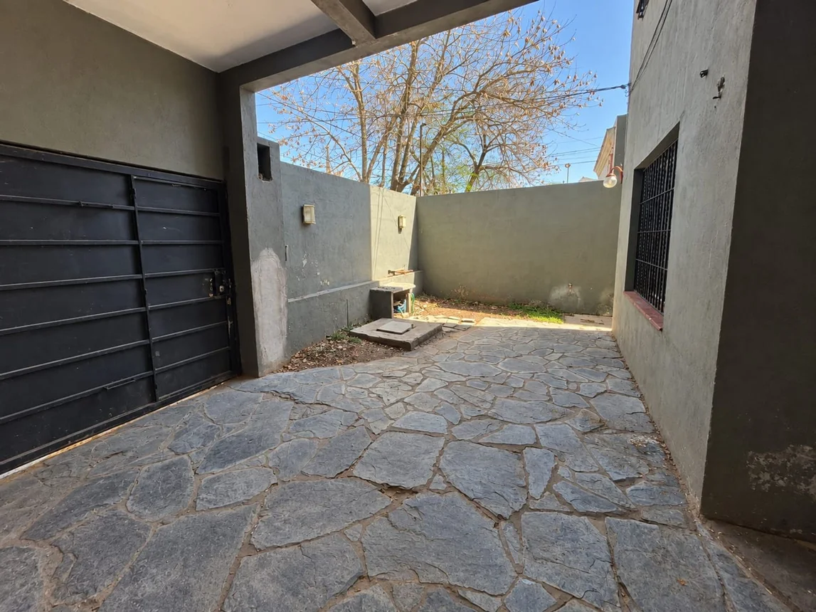 Casa de 4 ambientes en venta en Temperley, A. Dresco 200, foto 5