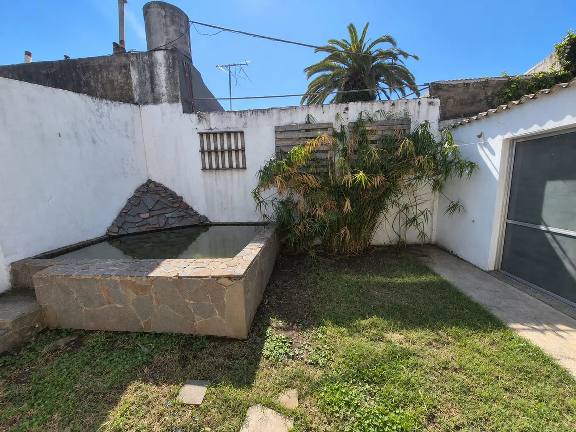 Casa de 4 ambientes en venta en Temperley, A. Dresco 200, foto 2