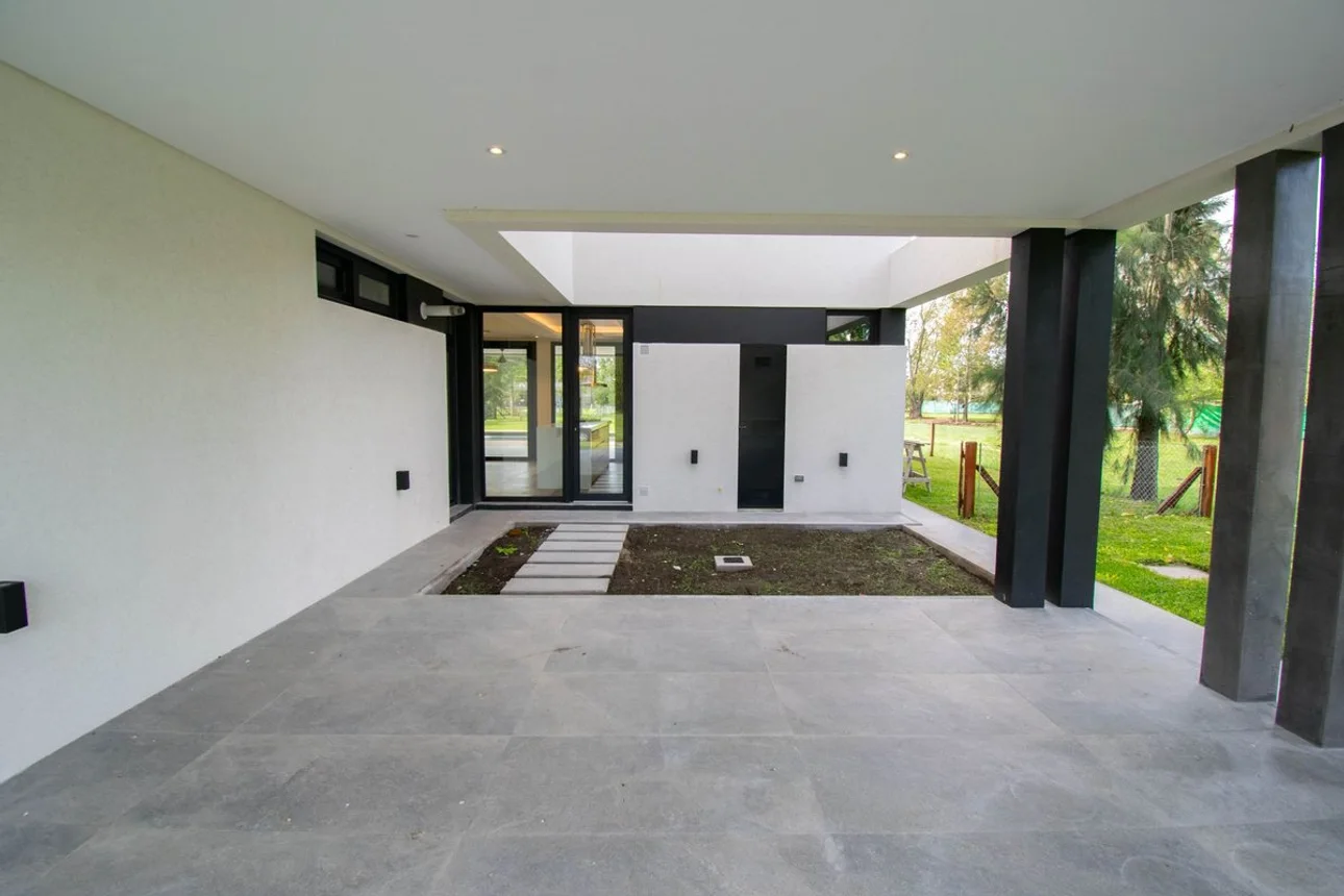 Casa en venta en miralagos, foto 2