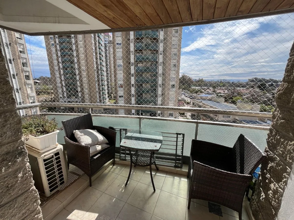 Departamento de 4 ambientes en alquiler en Córdoba, Av. Colón 6200