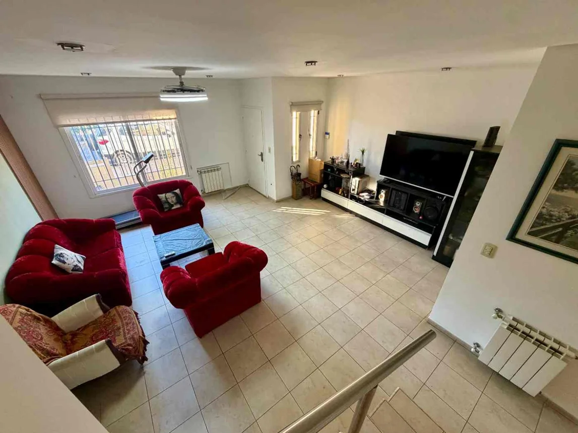 Casa en venta en Ramos Mejía, foto 3