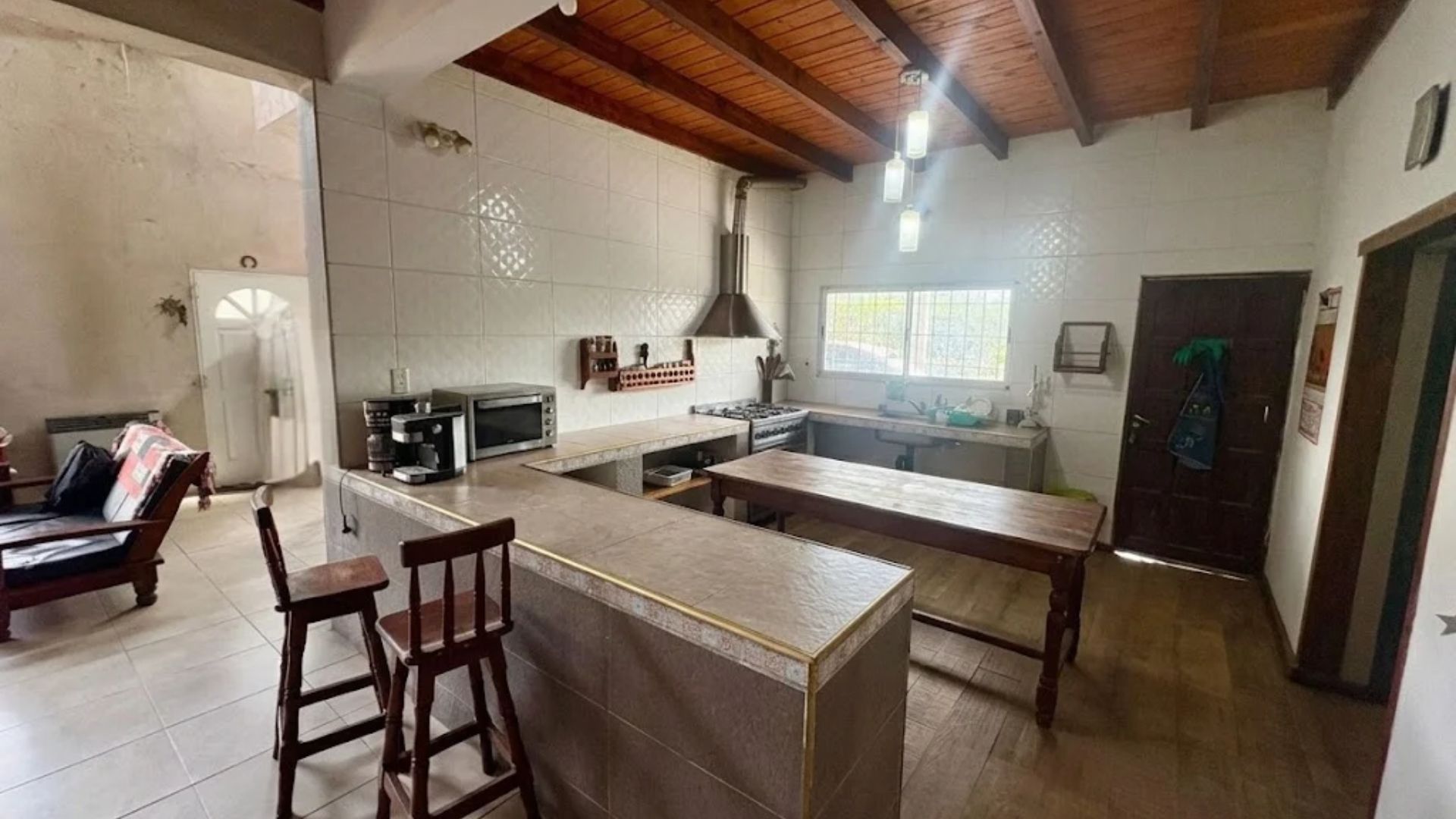 VENTA/PERMUCA CASA C/PILETA ZONA SUR APTA CREDITO - foto 5