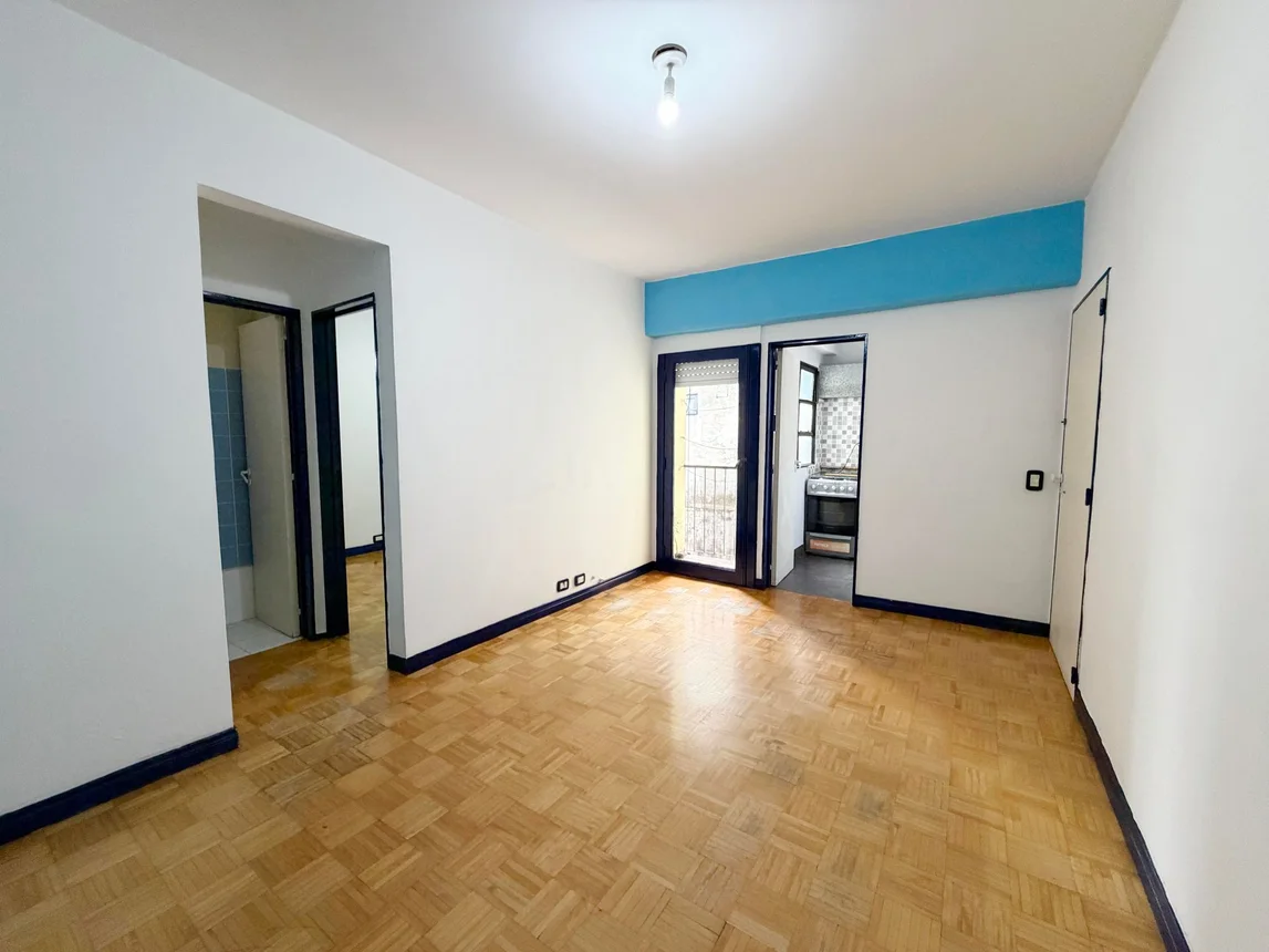 Departamento de 2 ambientes en alquiler en Almagro, Pringles 200