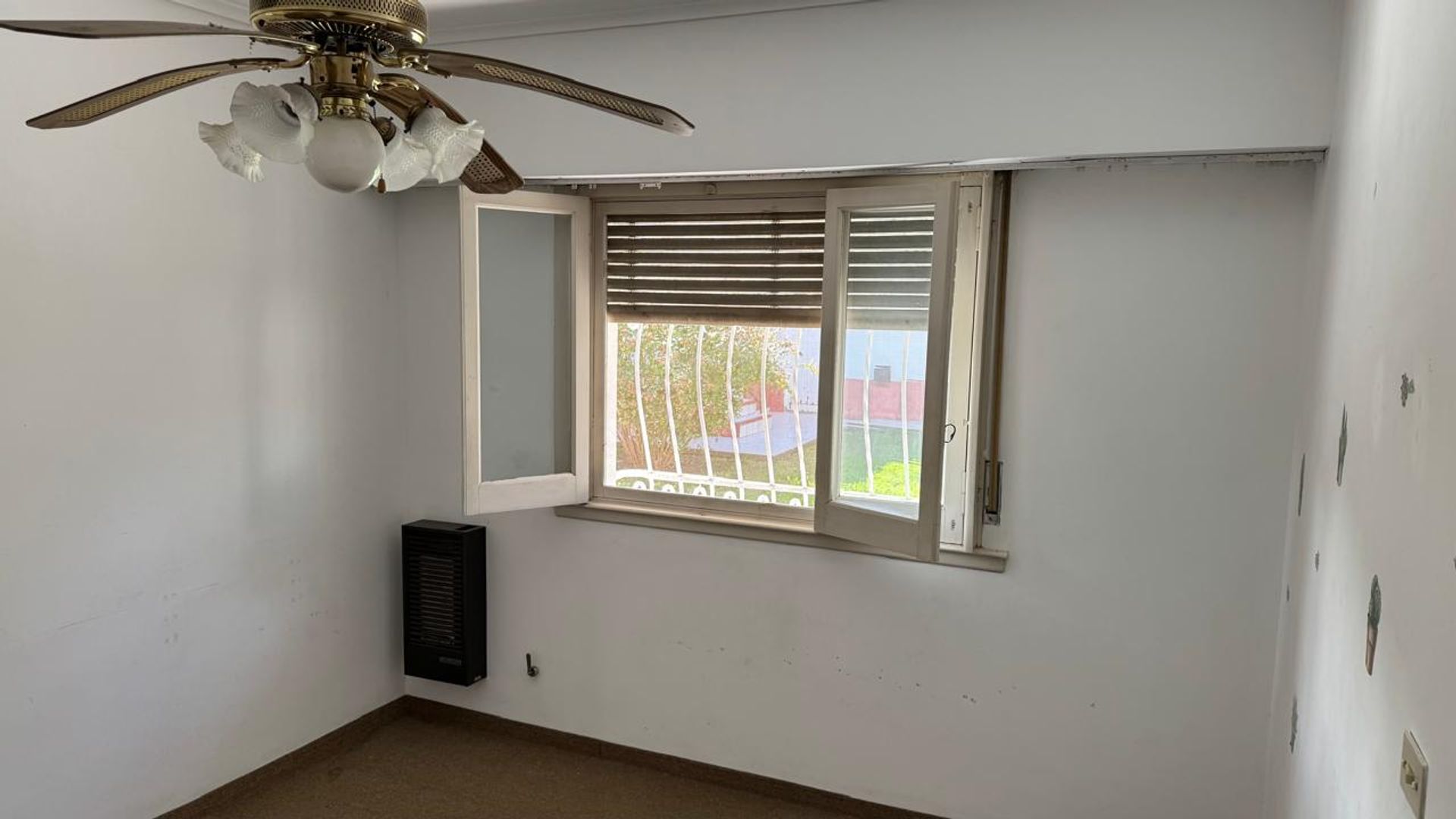 Foto 3 — Casa 3 ambientes con patio Quilmes Oeste