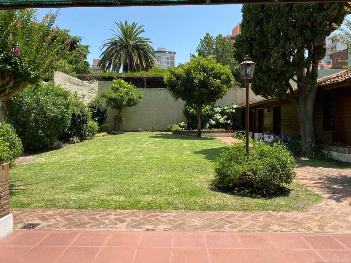 Casa de 5 ambientes en venta en Bernal Este, Ipiranga 0, foto 3