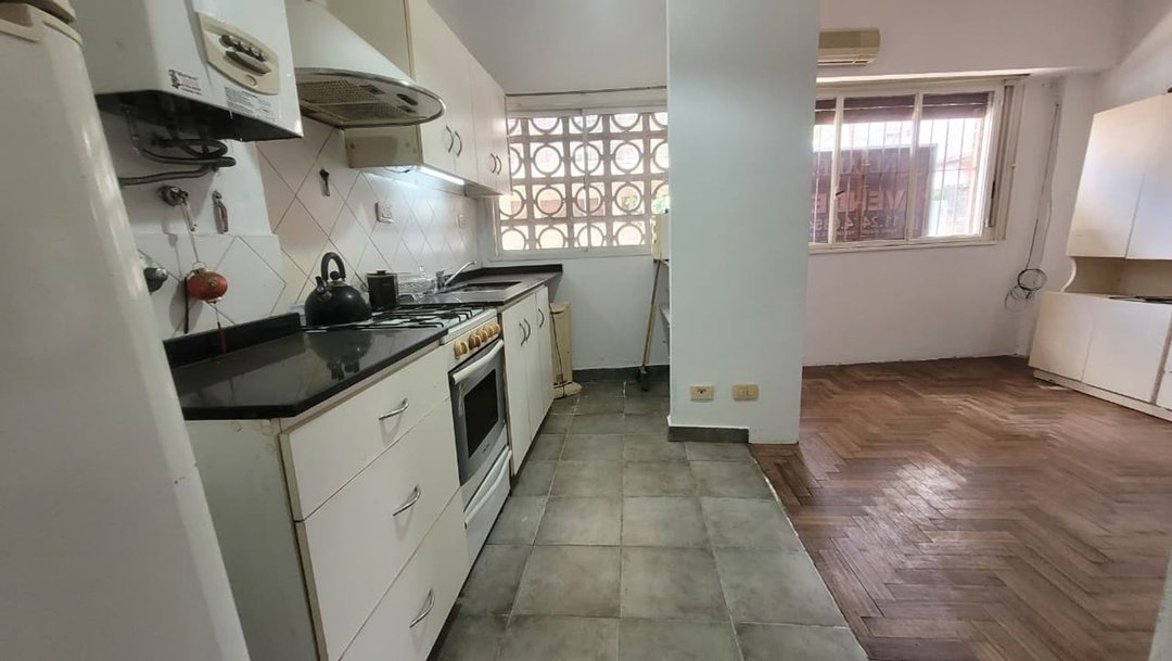 VENTA DEPTO 2 AMB VICENTE LOPEZ FRENTE CON PATIO