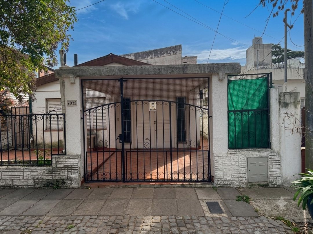 CASA CHALET EN FISHERTON