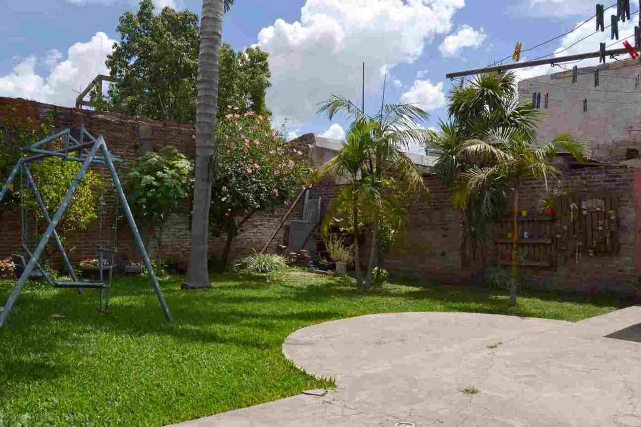 Casa de 4 ambientes en venta en Isidro Casanova, Juan Sebastián Bach 3400