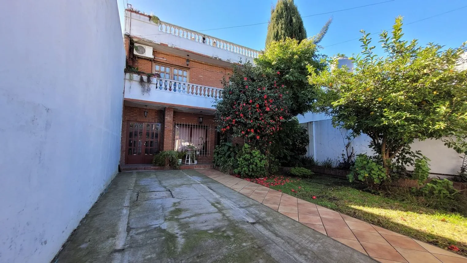 Casa de 6 ambientes en venta en Villa Lugano, Martiniano Leguizamón 3400