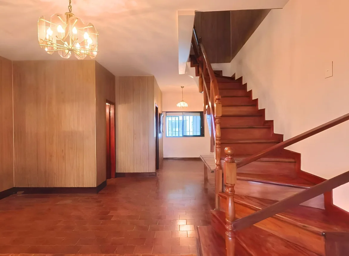 Casa dúplex de 4 ambientes en venta en Martínez, Caracas 2200, foto 5