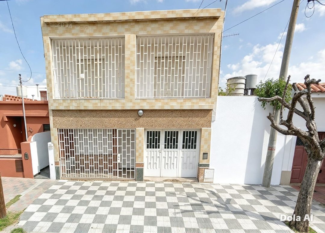 VENTA CASA 3 DORMITORIOS BARRIO EMPALME