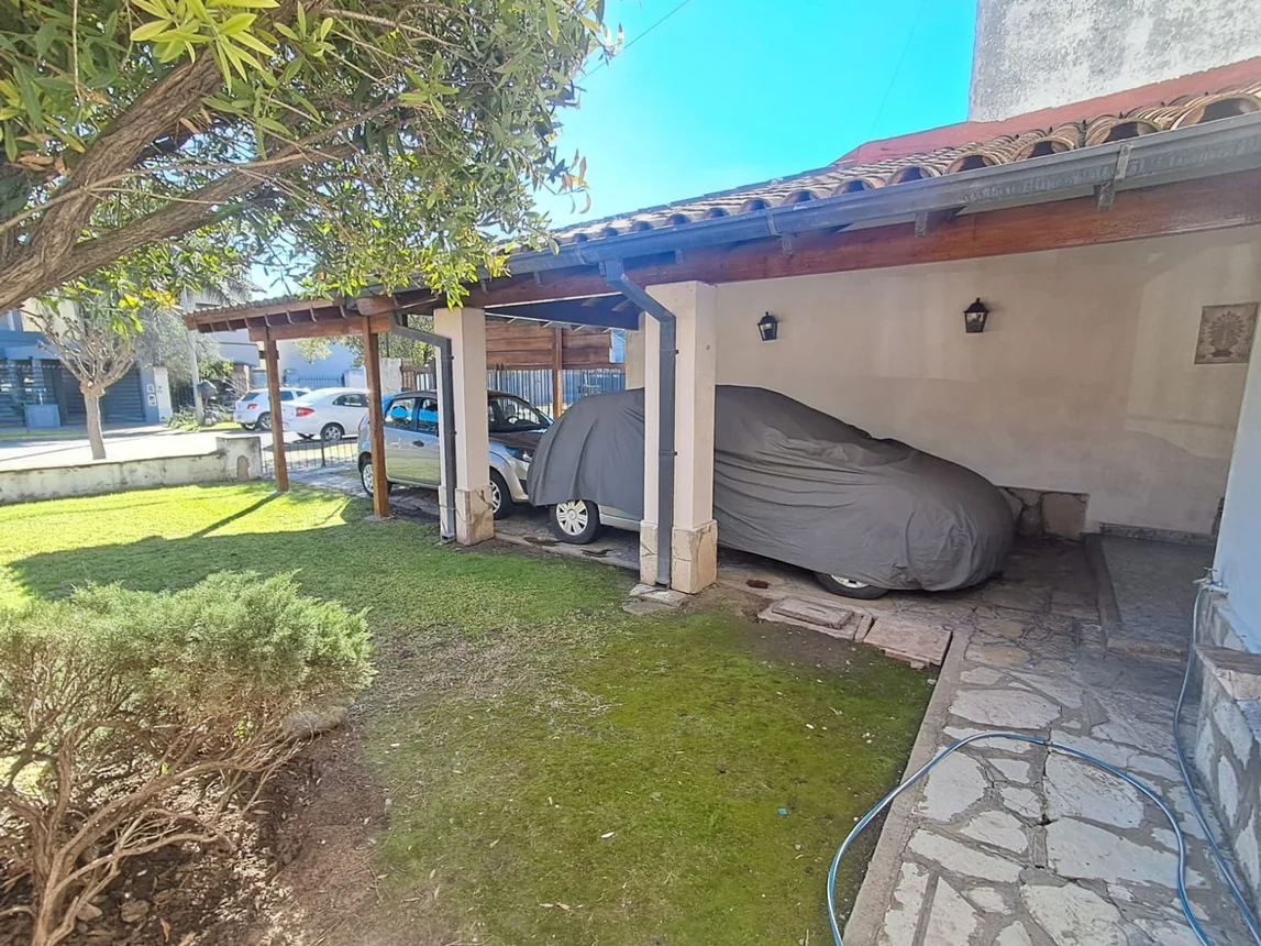 Casa de 6 ambientes en venta en San Antonio de Padua, San Martín 1600, foto 3