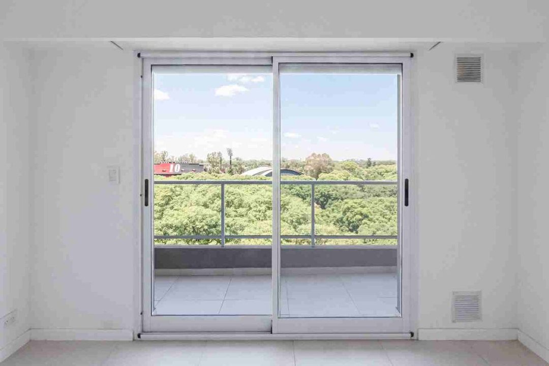 EN VENTA DPTO UN DORMITORIO FRENTE AL PARQUE