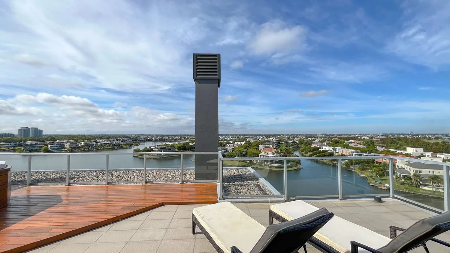 Penthouse de 5 ambientes en venta en Nordelta, Avenida del Golf 2100, foto 2