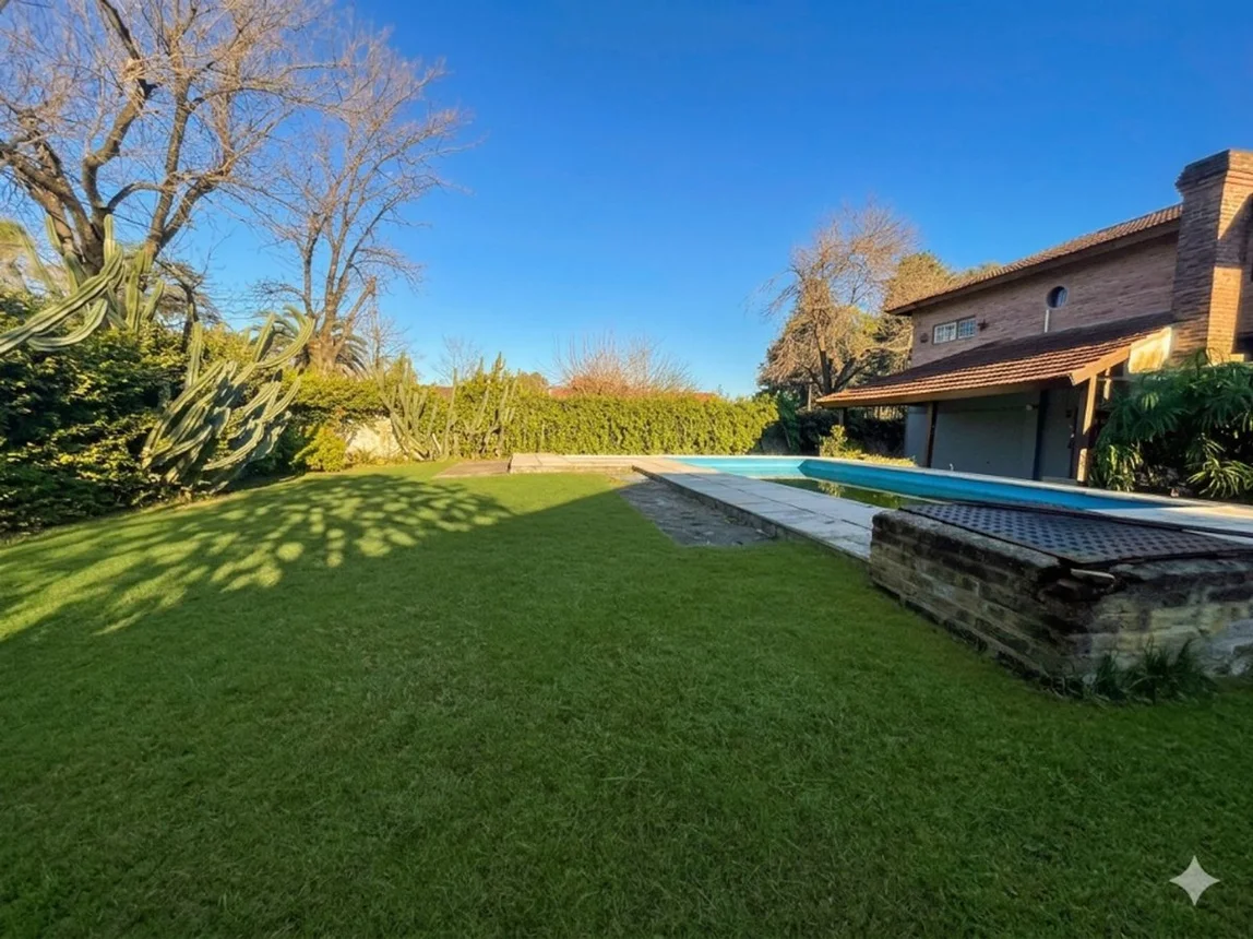 Casa de 4 ambientes en venta en Manuel Alberti, Salta Polo Club 2200, foto 2