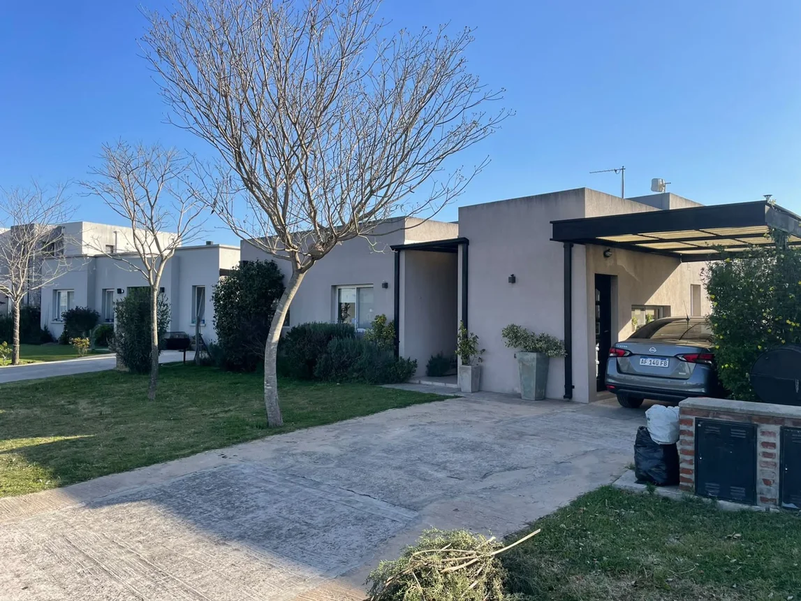 Casa en venta en Villa Rosa, Honorio Pueyrredon 5500