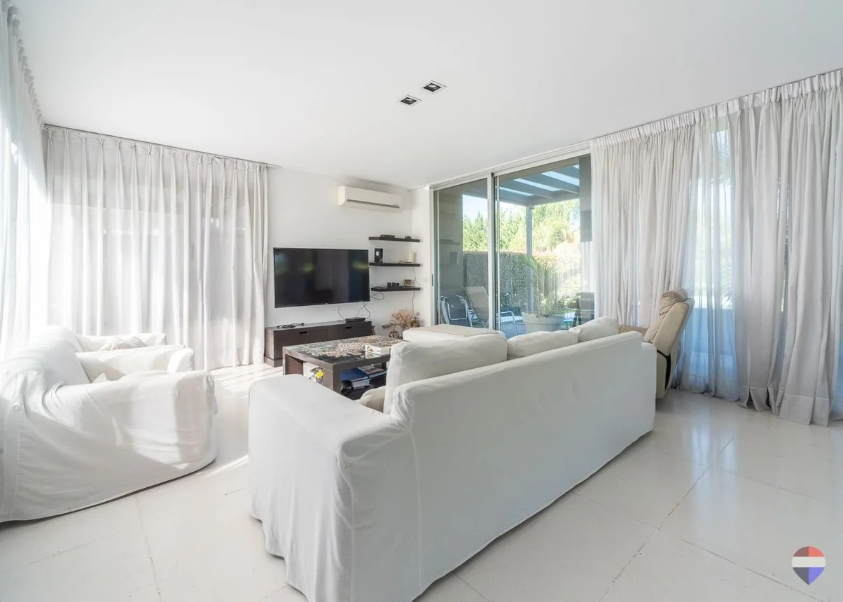 Venta casa 5 ambientes las liebres, foto 2