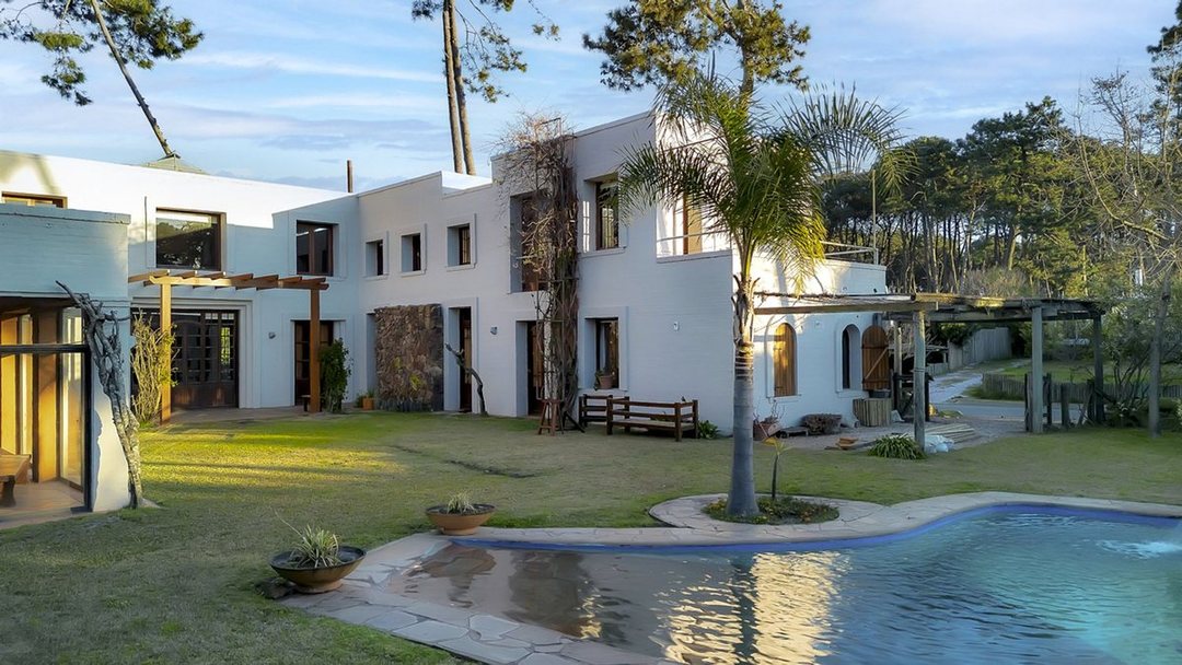 CASA EN VENTA BARRIO PRIVADO LA ARBOLADA