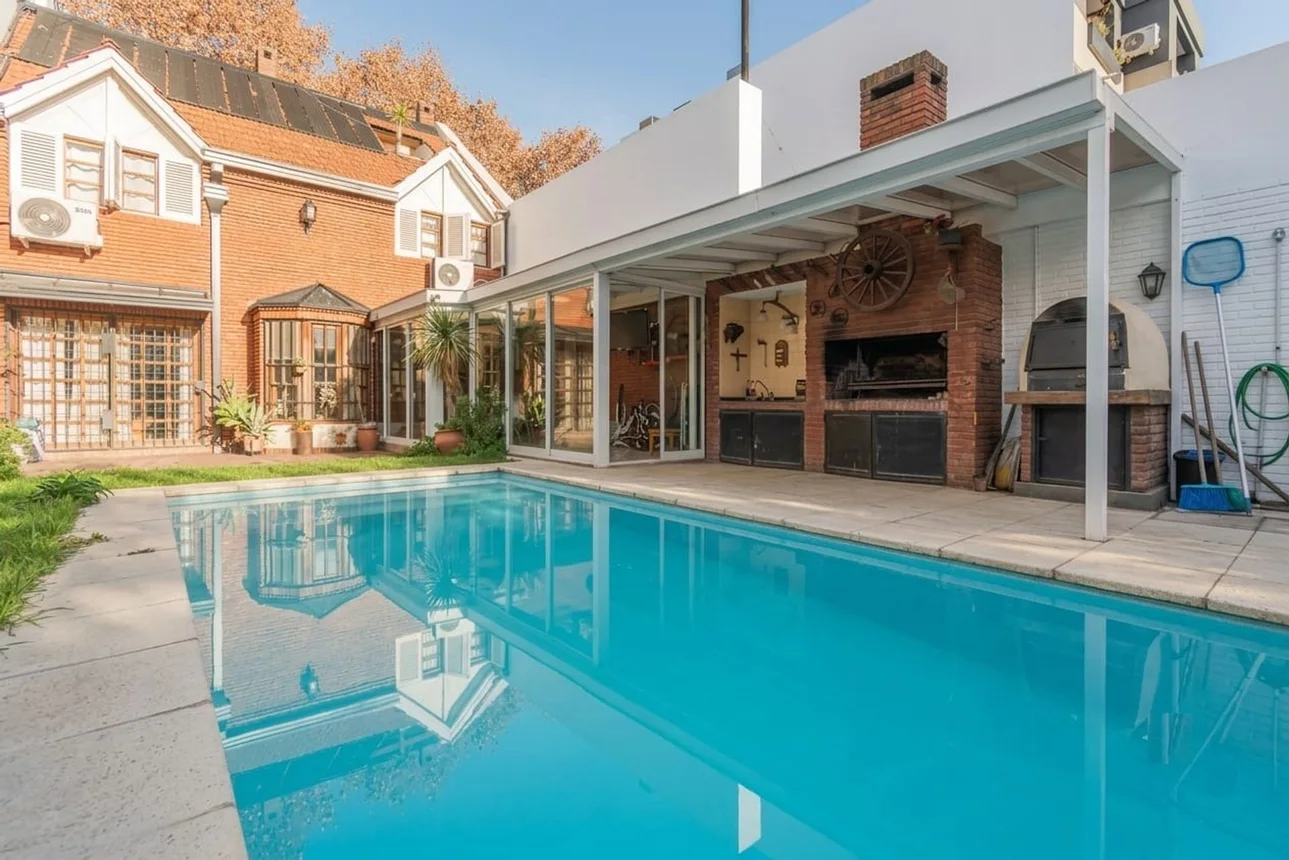 Casa de 7 ambientes en venta en Villa del Parque, Pedro Lozano 3600