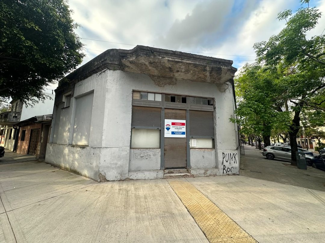 Local c/baño - 40 M2 - Apto todo destino