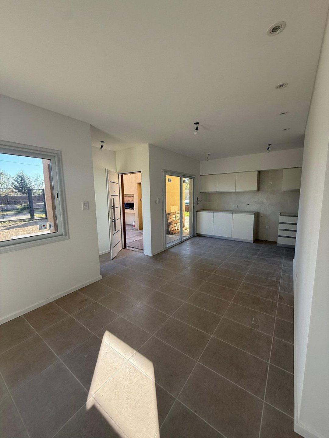 CASA EN VENTA 2 DORMITORIOS DUPLEX EN ROLDAN TS2