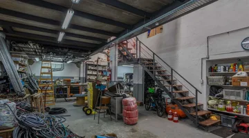 Venta depósito oficinas y local comercial Pocitos