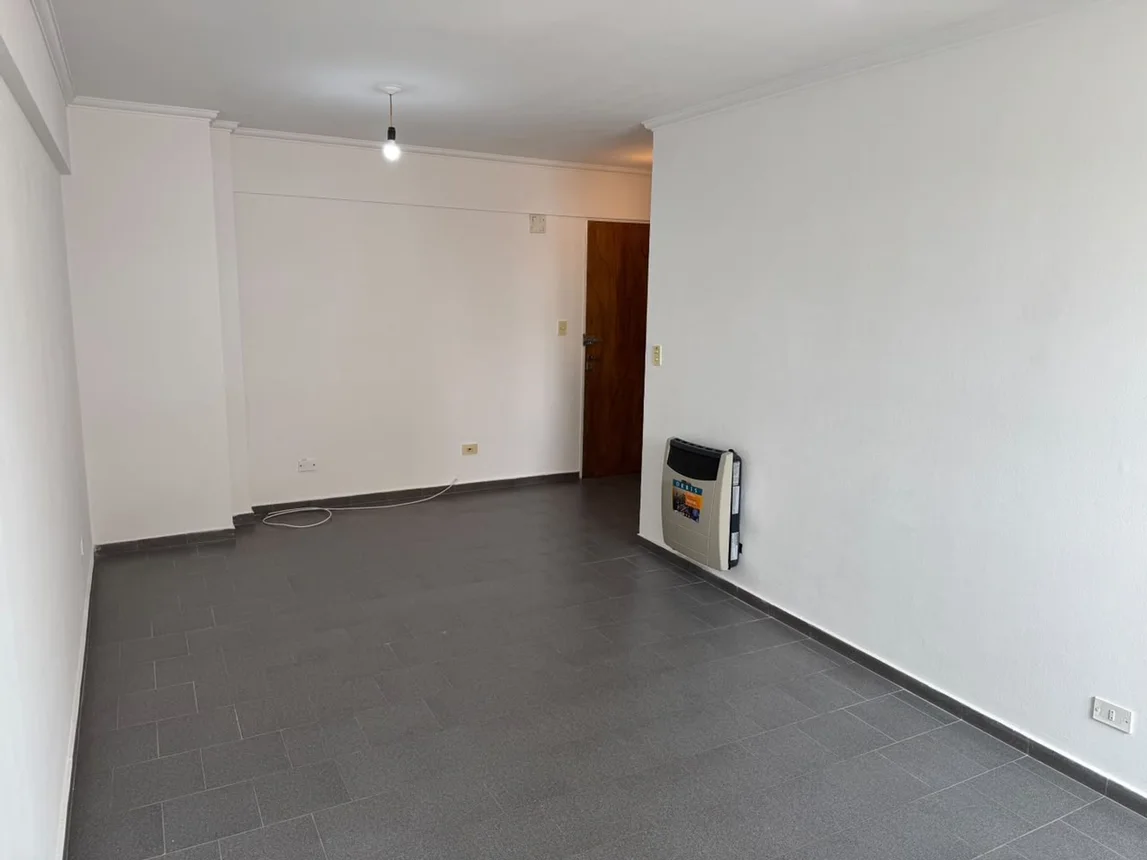 Departamento de 3 ambientes en alquiler en Córdoba, Avenida J. M. de Pueyrredón 600, foto 3