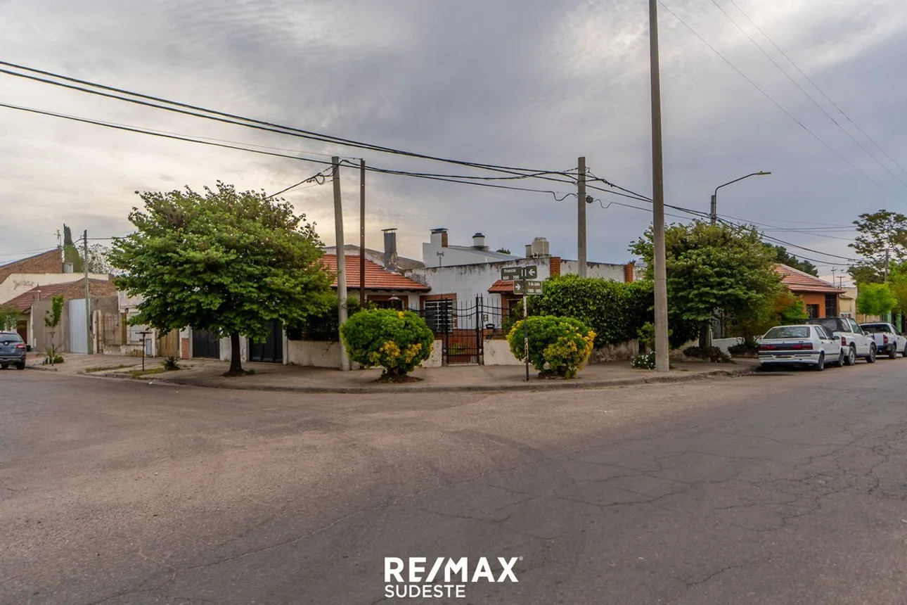 Casa en venta en Bahía Blanca, foto 2