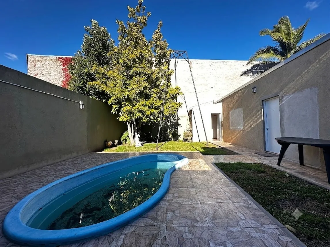 Casa en venta en Turdera, Reconquista 600