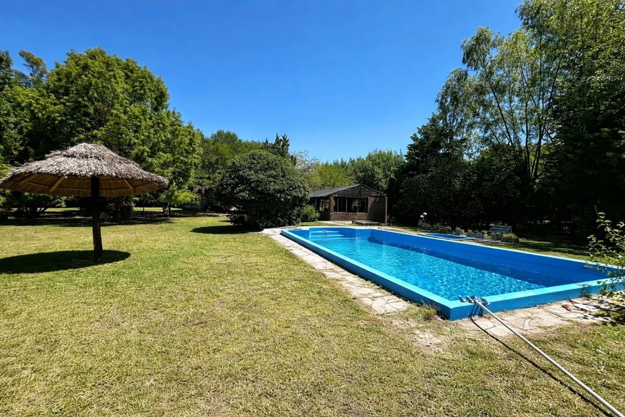 Casa en venta en La Plata, foto 2