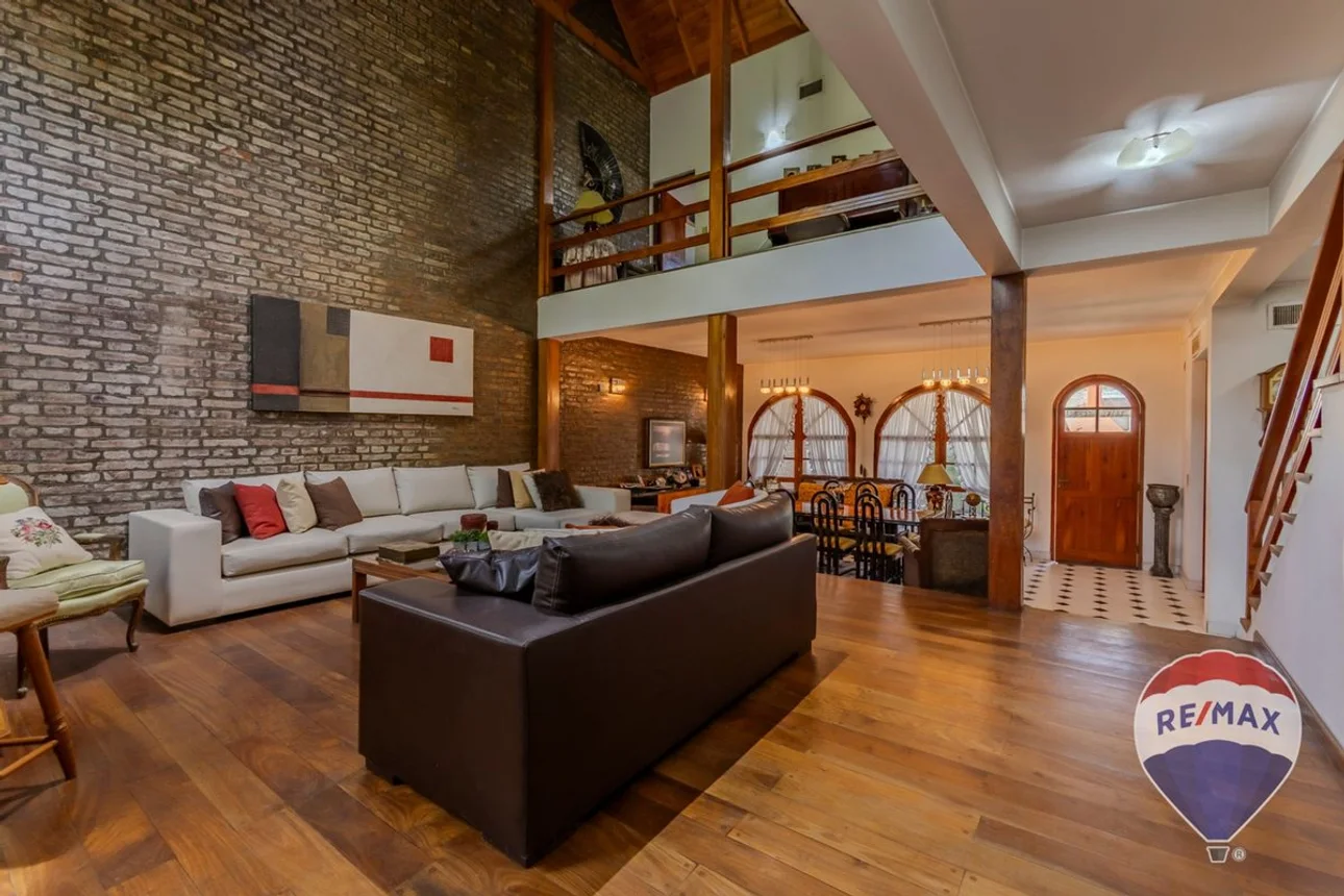 Casa en venta en La Plata, foto 2