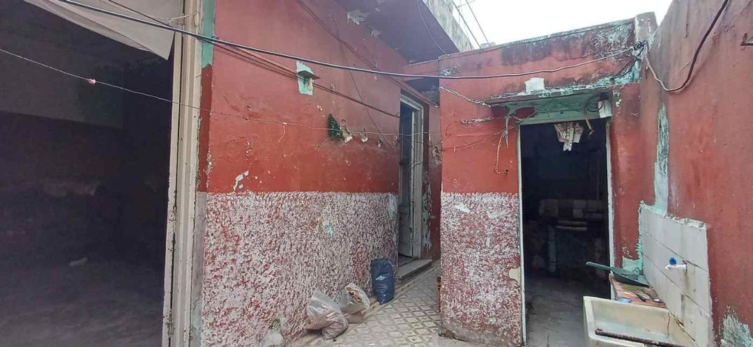 VENTA PH A REFACCIONAR 2 AMBIENTES PATIO FLORES
