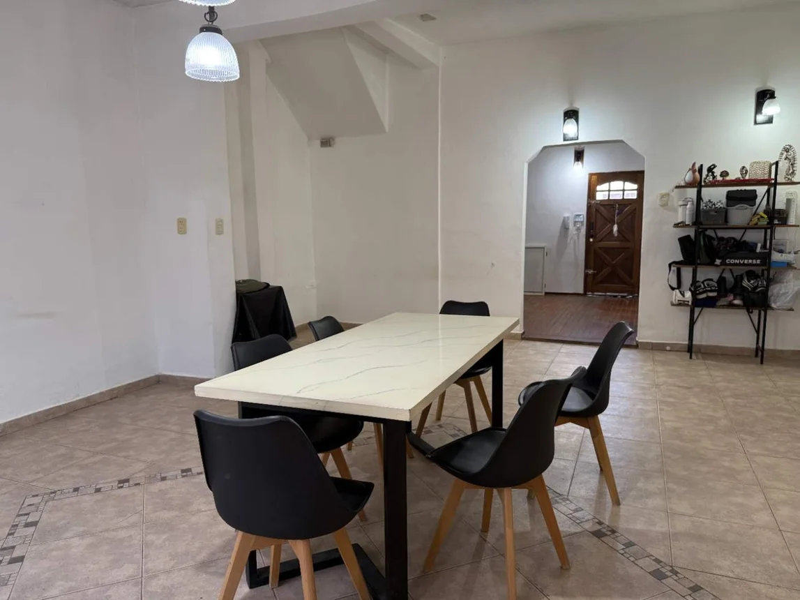 Casa en venta en Banfield, foto 4