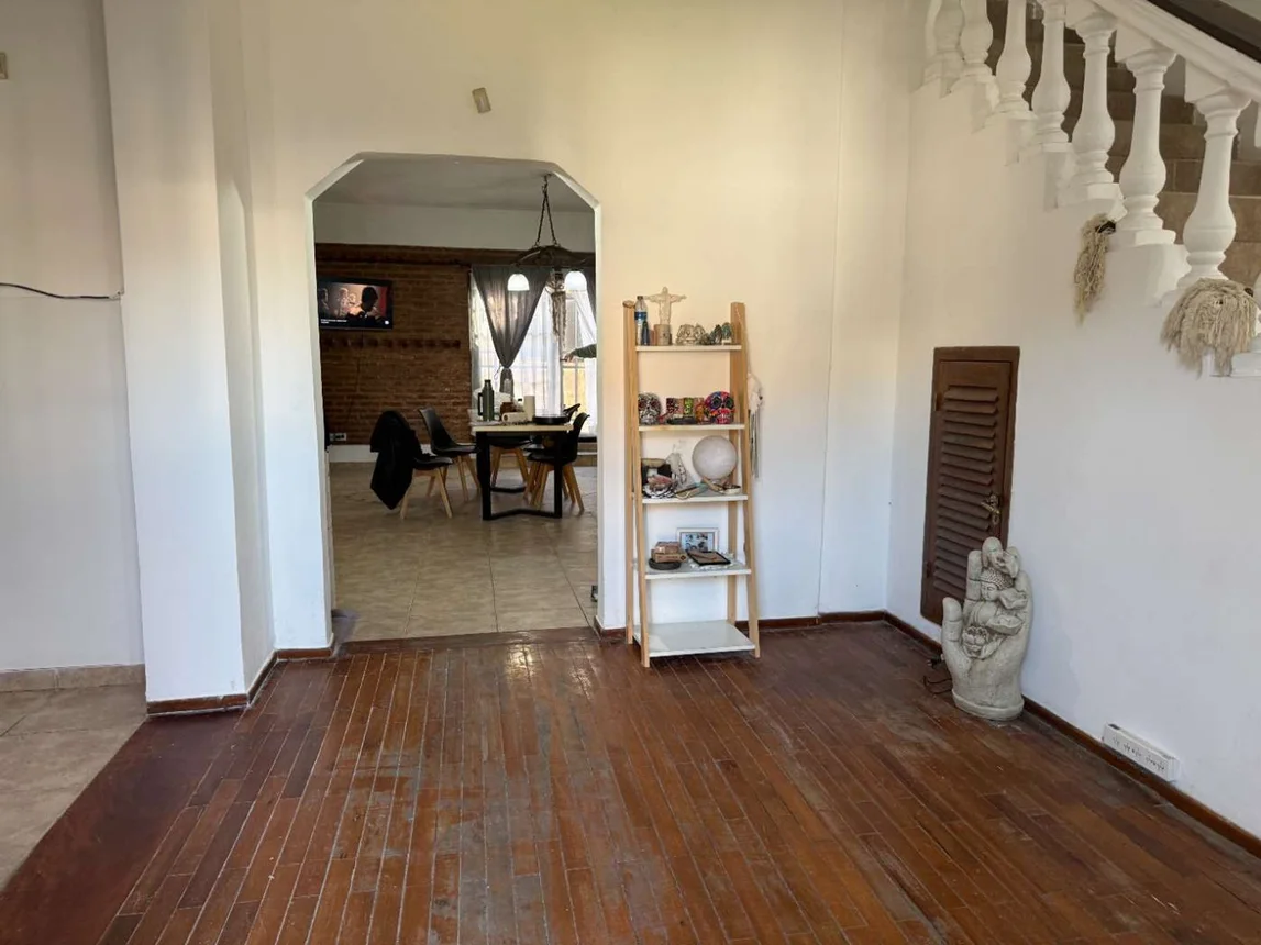Casa en venta en Banfield, foto 5