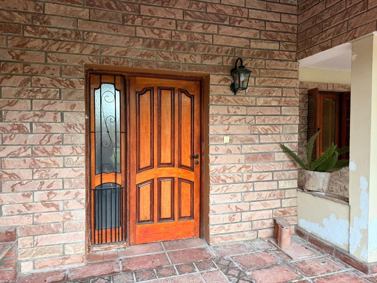 CASA VENTA B° PARQUE BELGRANO ZONA NORTE 5 DORM - foto 16