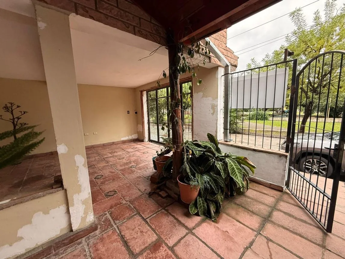 Casa venta b° parque belgrano zona norte 5 dorm, foto 2