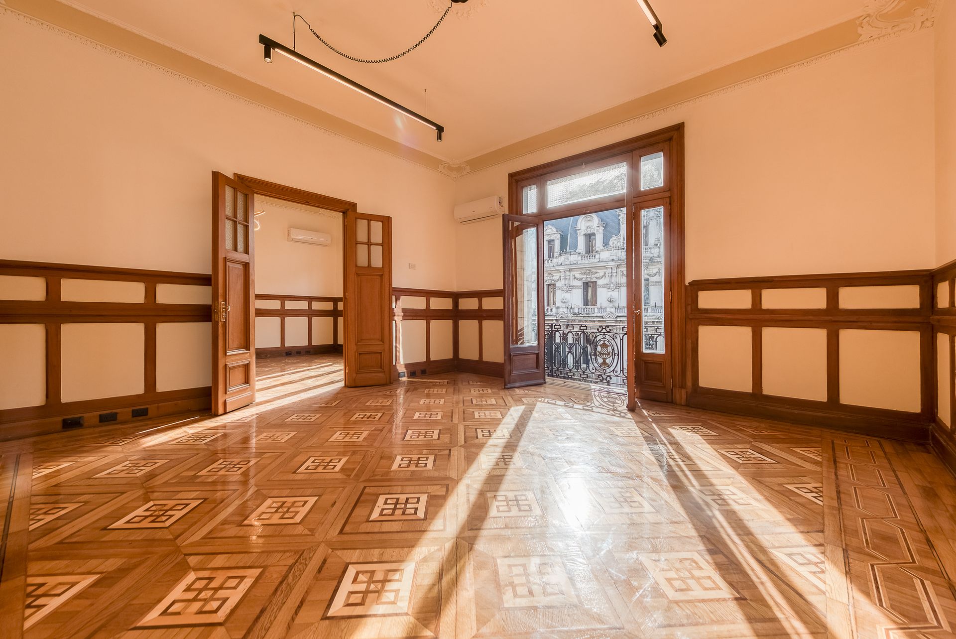Foto 8 — VENTA OFICINA COMERCIAL EN MONSERRAT