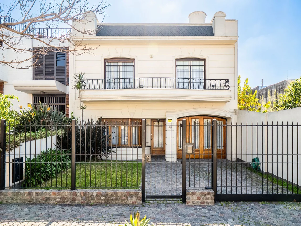 Casa de 5 ambientes en venta en Villa Devoto, Obispo San Alberto 3700, foto 2