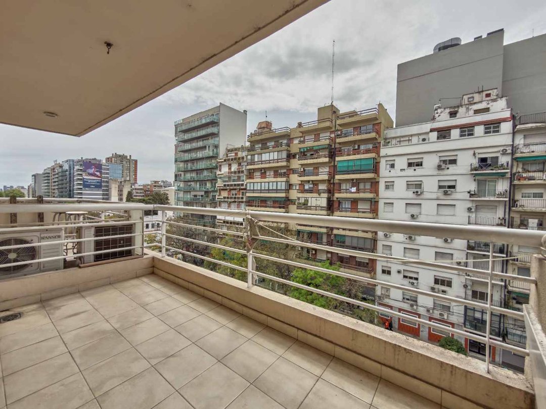 Venta Monoambiente Piso Alto C/Balcón Belgrano