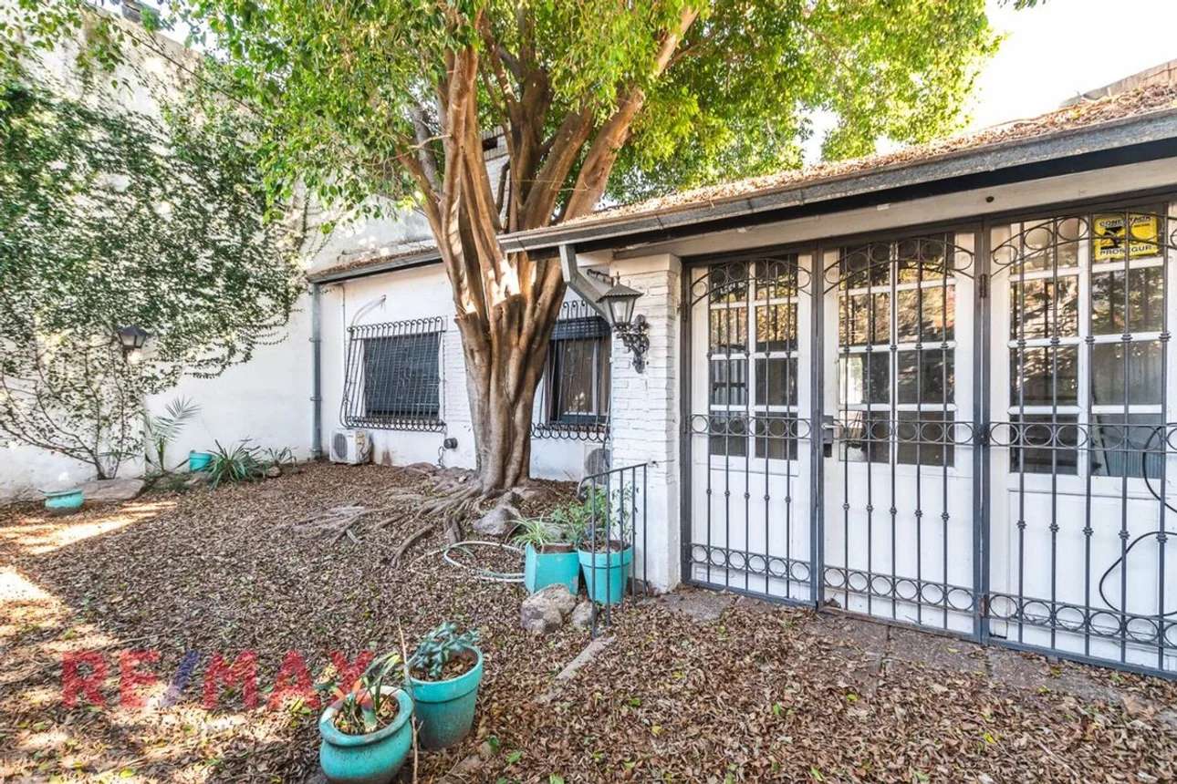Casa de 4 ambientes en venta en Haedo, José Eusebio Colombres 100, foto 2