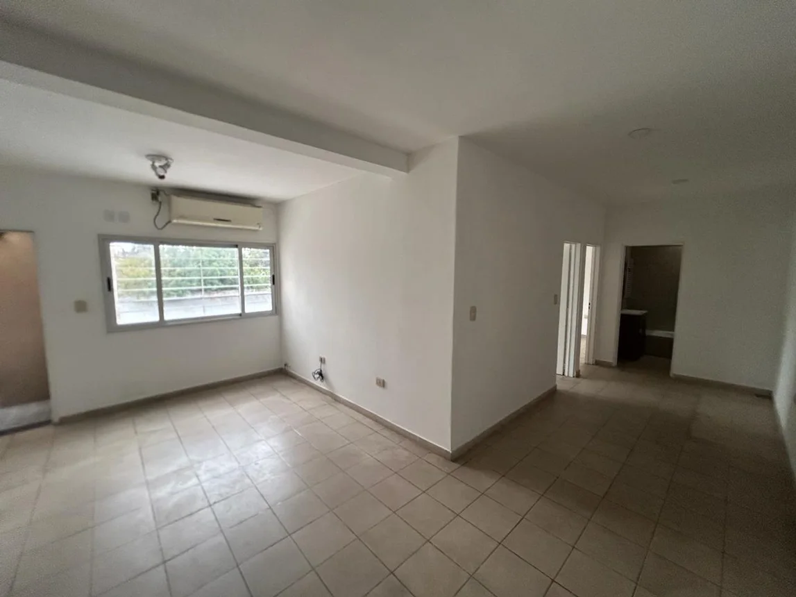 Departamento de 3 ambientes en venta en Banfield, Félix de Azara 1700