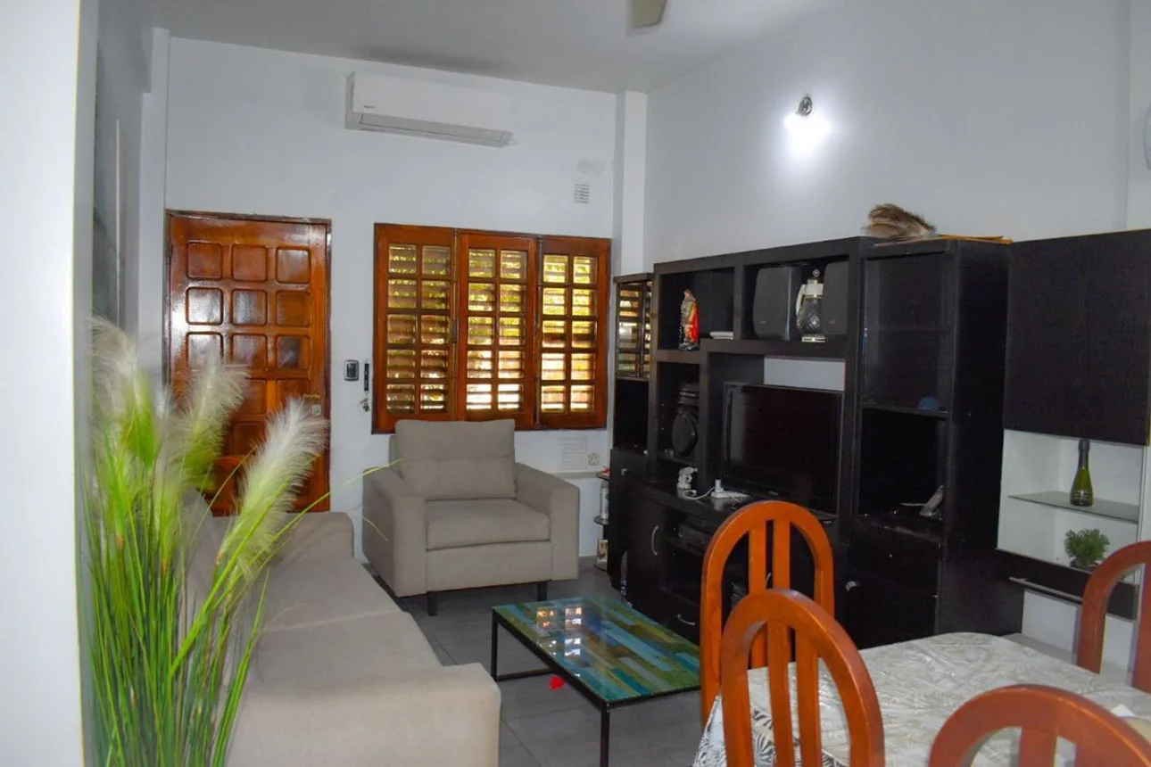 Casa de 10 ambientes en venta en Nueva Pompeya, Iguazú 1700, foto 3