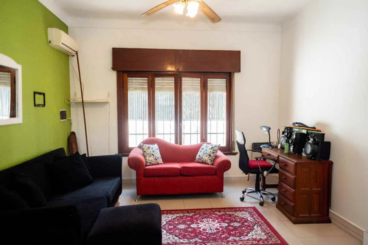 Casa de 3 ambientes en venta en Don Bosco, Avenida Caseros 2600, foto 3