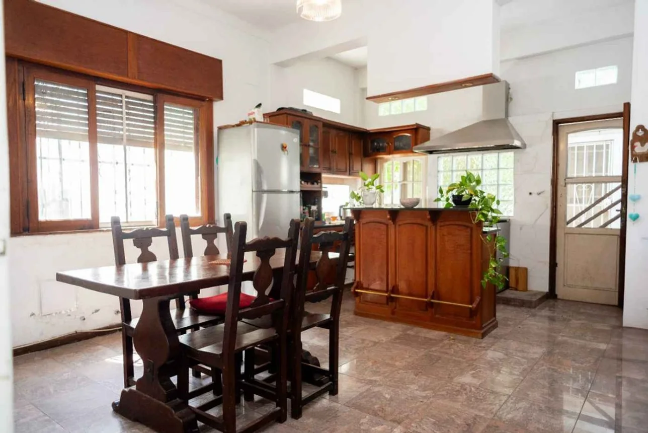 Casa de 3 ambientes en venta en Don Bosco, Avenida Caseros 2600, foto 5