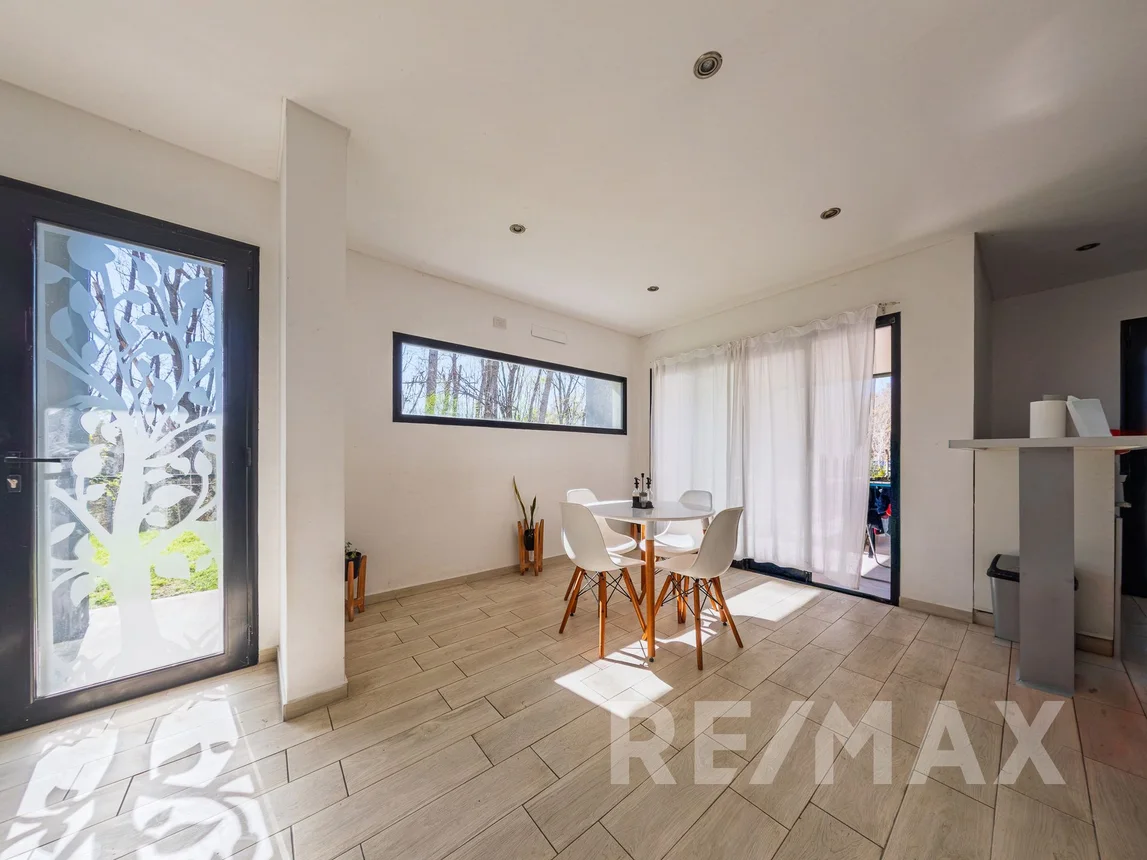 Casa en venta en Pilar, foto 3