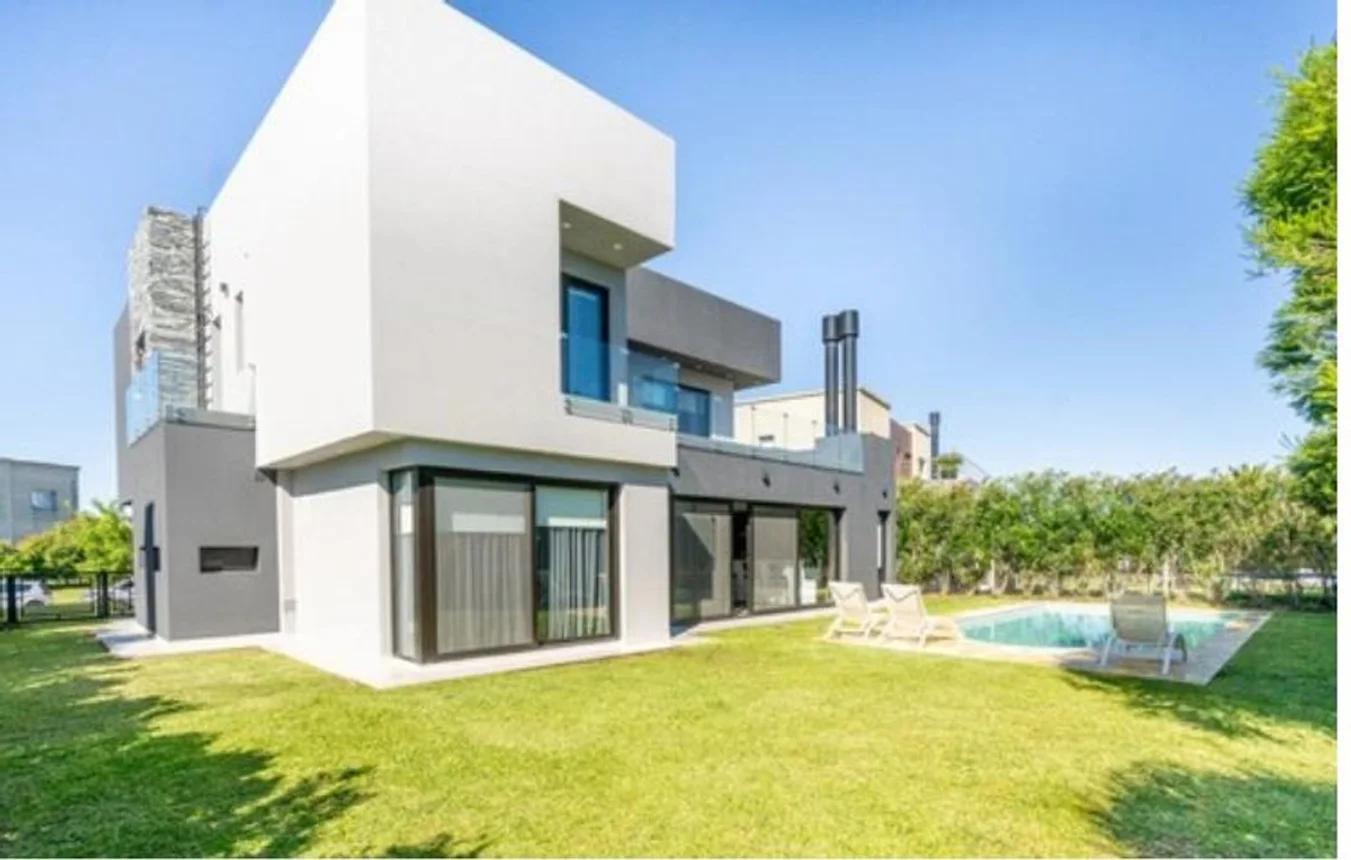 Casa en venta en Quilmes, foto 3