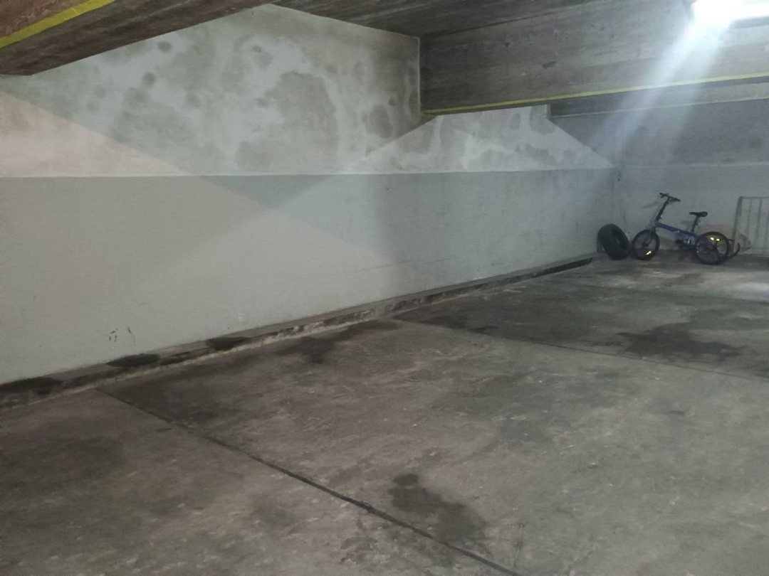 COCHERA EN VENTA - PARQUE CENTENARIO