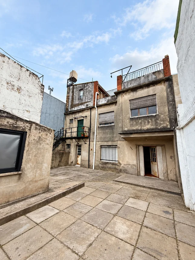 Casa en venta en Villa Martelli, Adolfo Alsina 4900