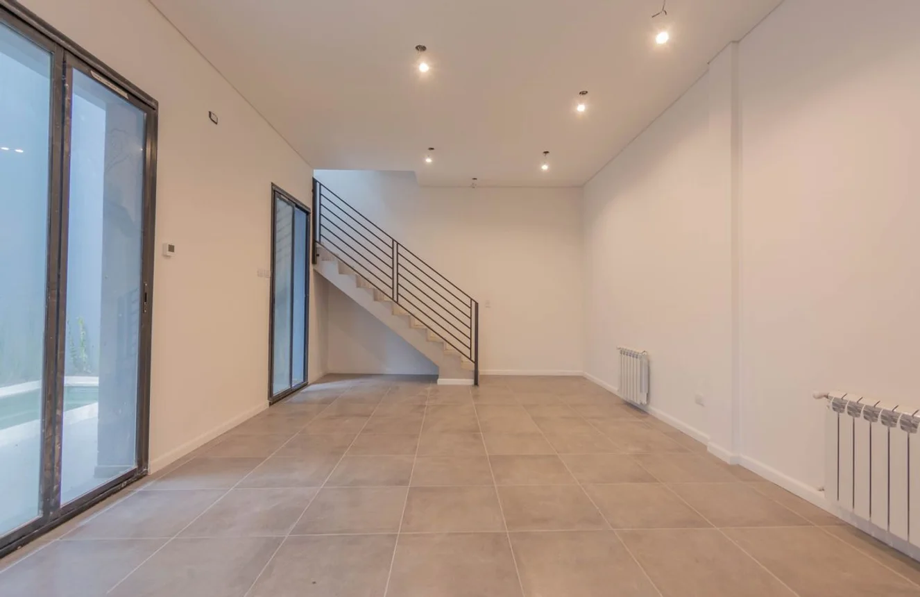 Casa de 5 ambientes en venta en Villa Real, Virgilio 3100, foto 3