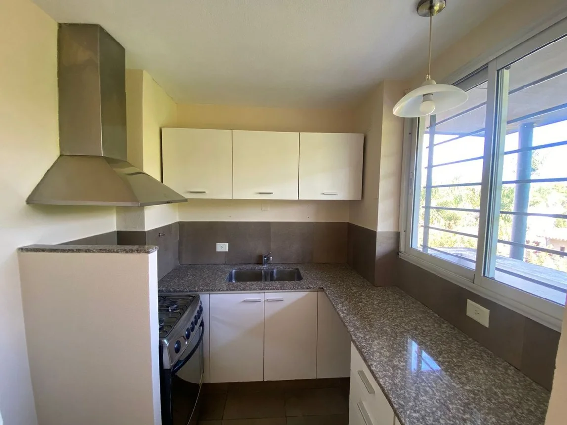 Dúplex de 3 ambientes en venta en Banfield, Gral. Alvear 1800, foto 2